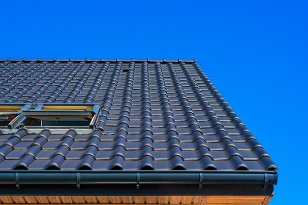 Understanding the importance of professional residential roofing and gutter services